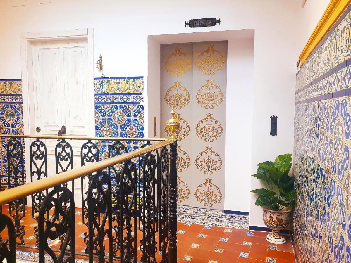 Palace House Hercules - Apartments Sevilha Exterior foto