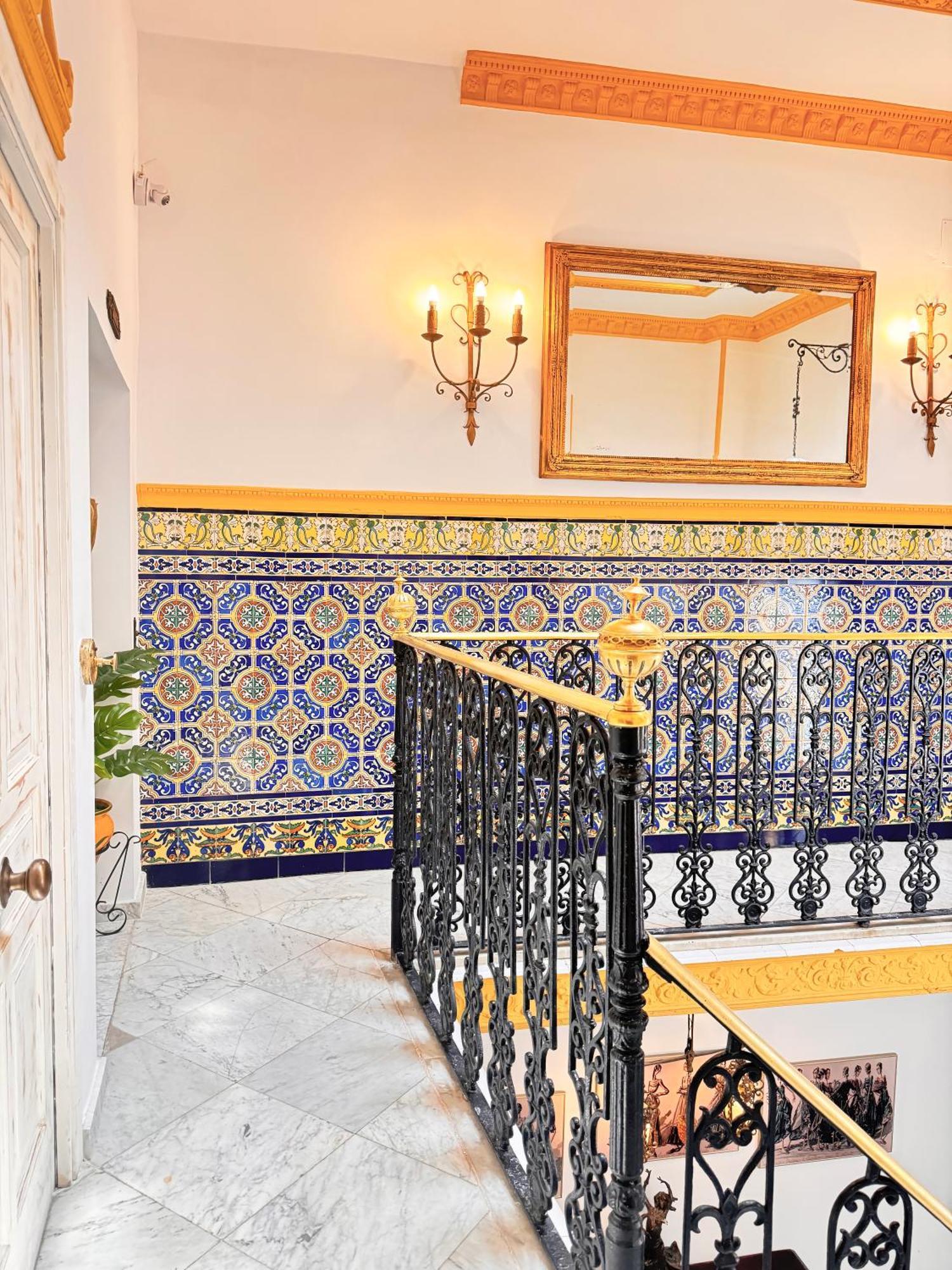 Palace House Hercules - Apartments Sevilha Exterior foto